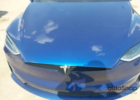 2024 Tesla Model X Long Range z USA, uszkodzony, nr VIN 7SAXCBE58RF455539